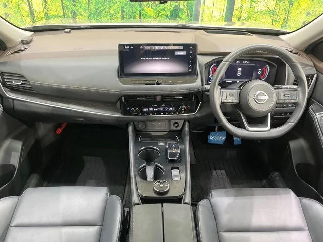 Nissan X-TRAIL HYBRID 4WD G　e−4ORCE photo 2