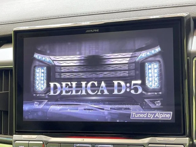 Mitsubishi DELICA D:5 4WD シャモニー photo 3