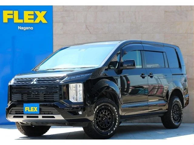 Mitsubishi DELICA D:5 4WD シャモニー 2024