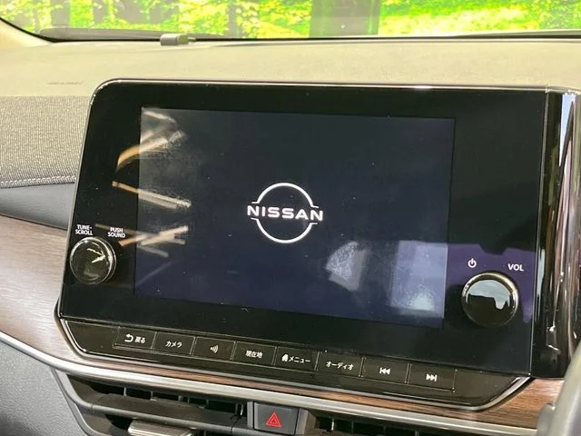 Nissan AURA G photo 4