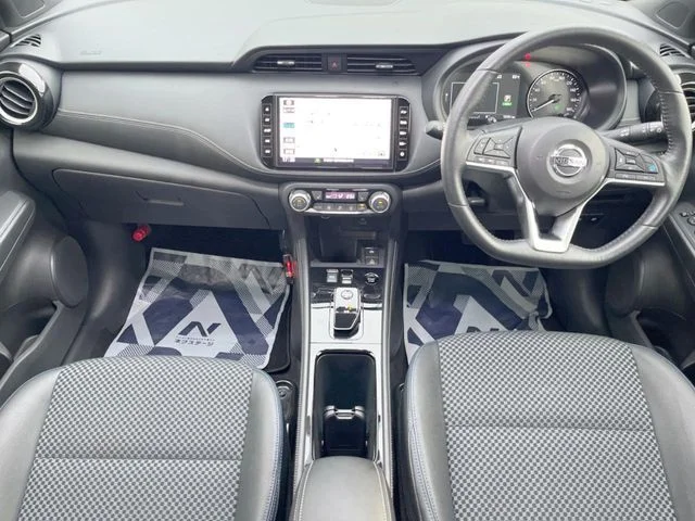 Nissan KICKS X photo 2