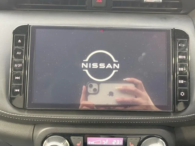 Nissan KICKS X photo 3