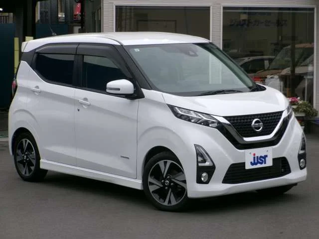 Nissan DAYZ ハイウェイスターG　ターボ photo 3
