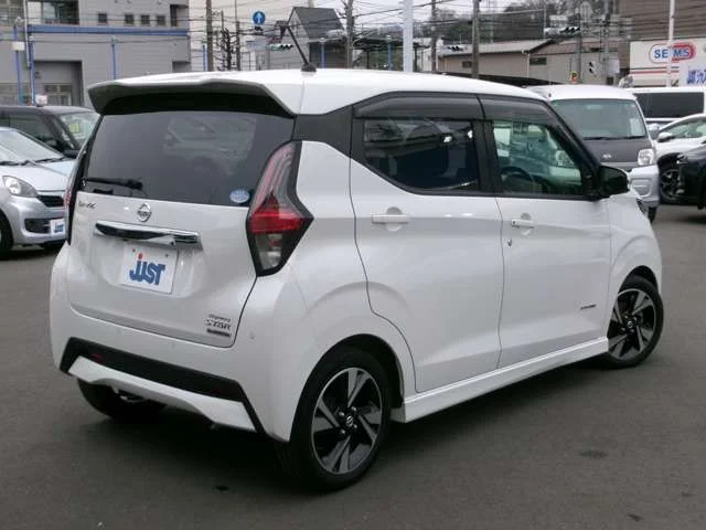 Nissan DAYZ ハイウェイスターG　ターボ photo 4