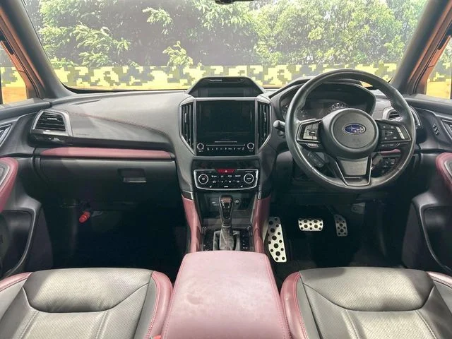 Subaru FORESTER STI　スポーツ photo 2