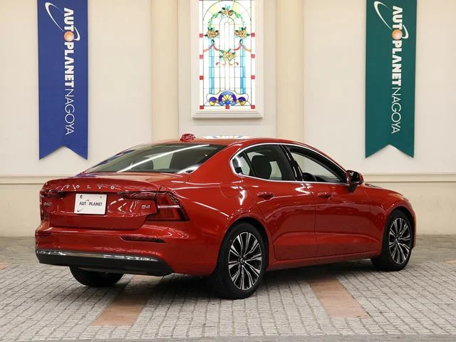Volvo VOLVO S60 アルティメット　B4 photo 3