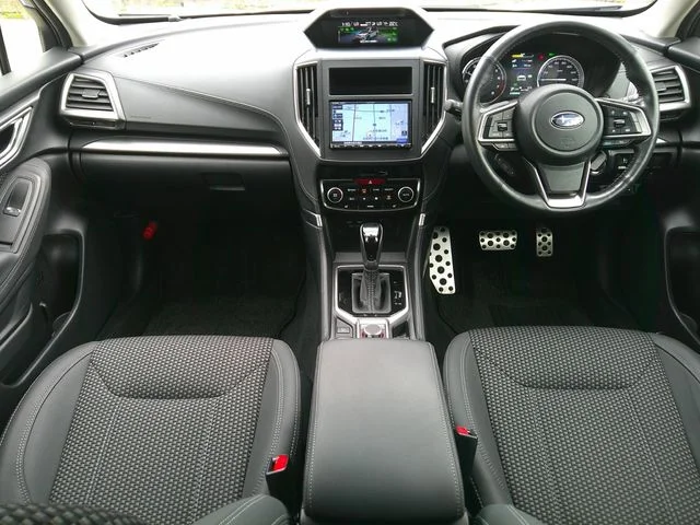Subaru FORESTER アドバンス photo 2
