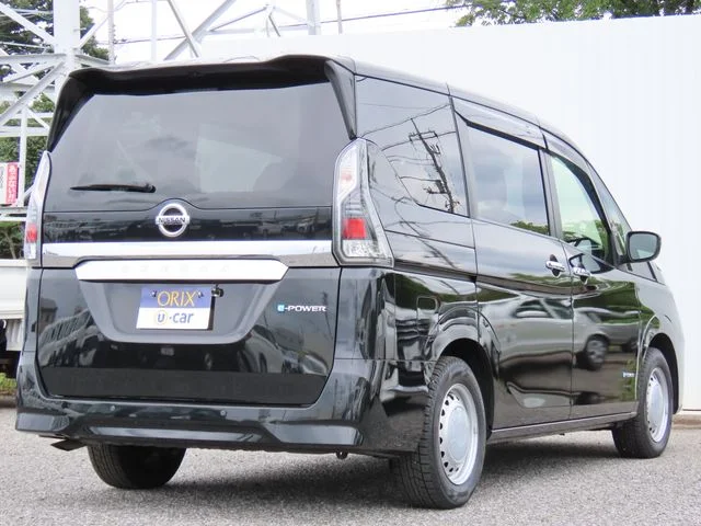 Nissan SERENA WG e−POWER　XV photo 3