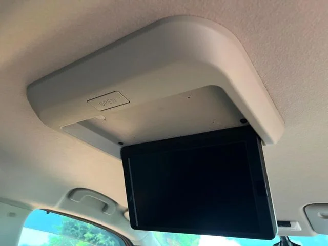 Nissan SERENA WG e−POWER　ハイウェイスター　V photo 3