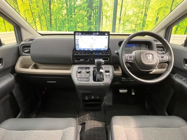 Honda FREED e:HEV エアー　EX photo 2