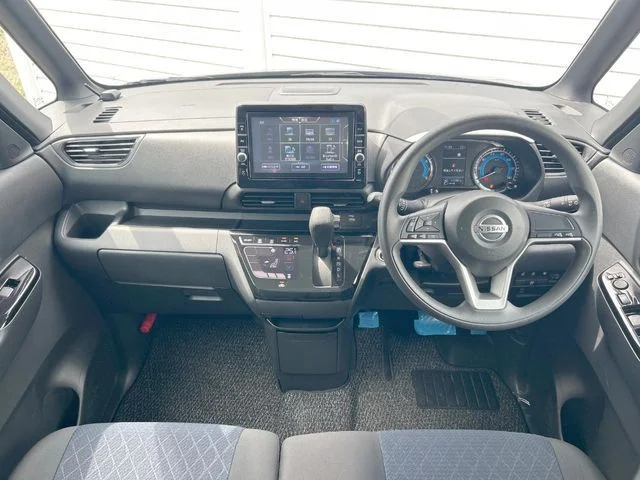Nissan ROOX ハイウェイスターX photo 2