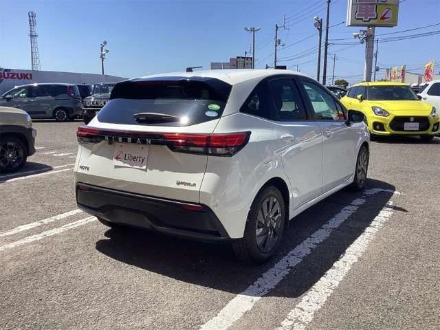 Nissan NOTE S photo 2