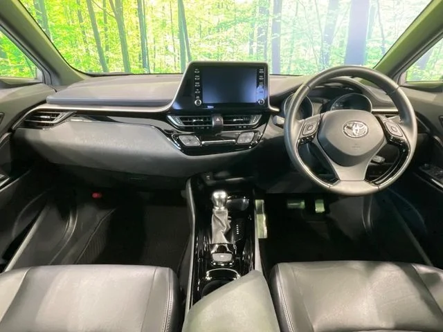 Toyota C-HR Gモードネロセーフティプラスハイブリッド photo 2