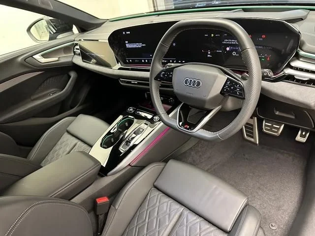 Audi AUDI A5 AVANT TFSI photo 2