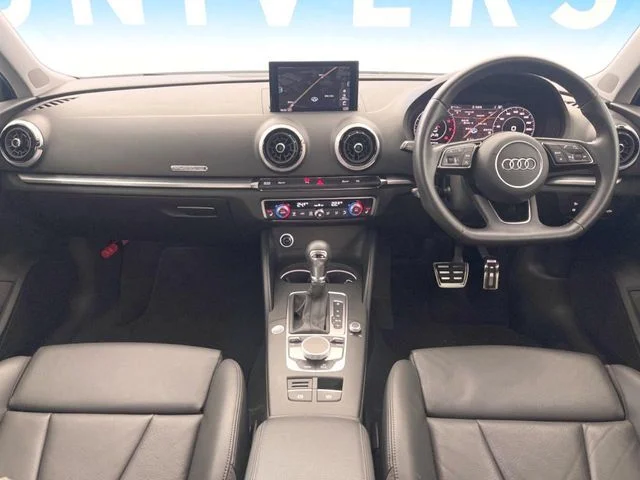 Audi AUDI A3 SPORTBACK 40　TFSI　クワトロ　スポーツ photo 2