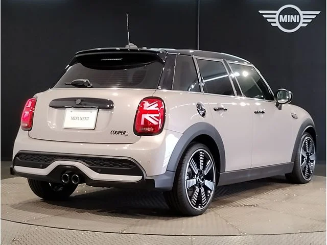 Bmw MINI COOPER S 5DOOR ベースグレード photo 3