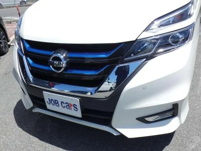 Nissan SERENA WG e−POWER　ハイウェイスター　V photo 3
