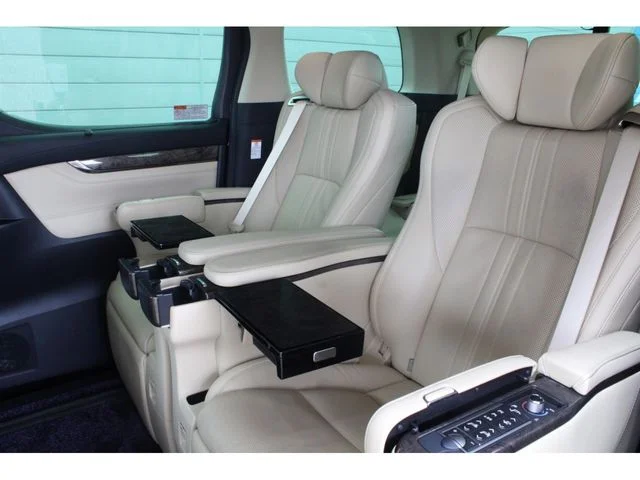 Toyota ALPHARD hybrid 4WD エグゼクティブラウンジ　S　■4WD photo 4