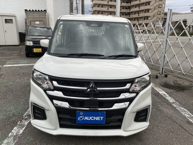 Mitsubishi DELICA D:2 4WD ハイブリッド　MX photo 2