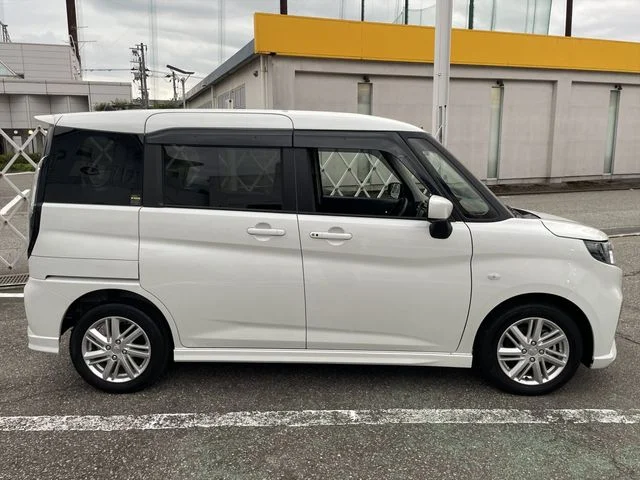 Mitsubishi DELICA D:2 4WD ハイブリッド　MX photo 4