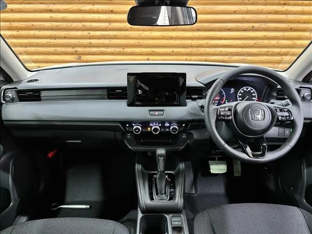 Honda VEZEL 4WD G photo 2