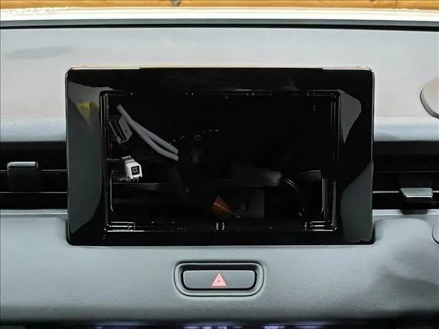 Honda VEZEL 4WD G photo 3
