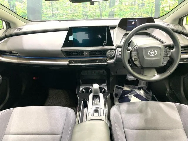 Toyota PRIUS G photo 2