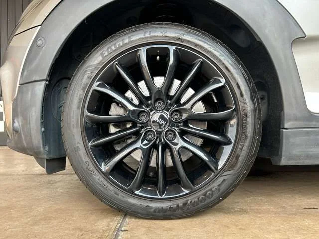 Bmw MINI COOPER S CLUBMAN オール4 photo 4