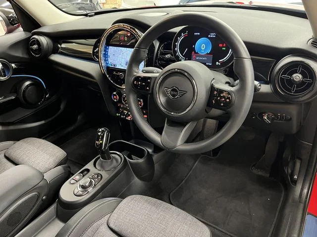 Bmw MINI COOPER S 5DOOR プレミアムプラスライン photo 2
