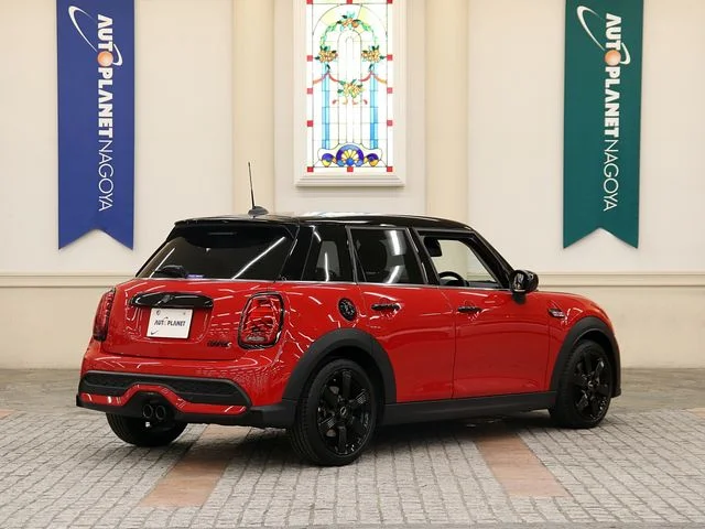 Bmw MINI COOPER S 5DOOR プレミアムプラスライン photo 3