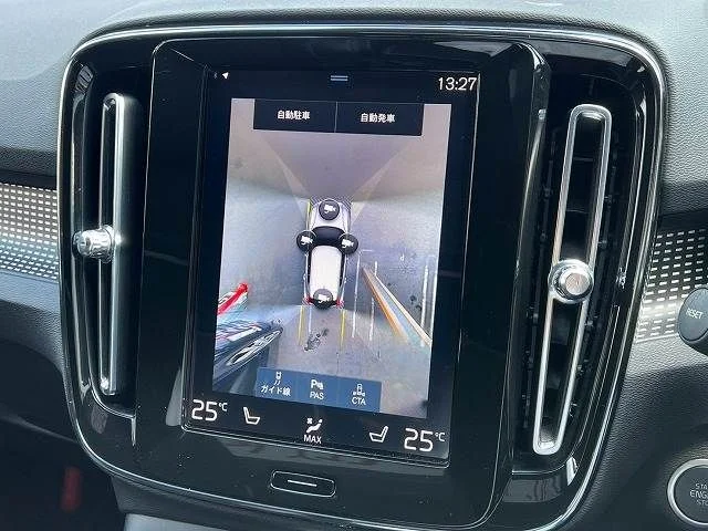 Volvo VOLVO XC40 B4　AWD　Rデザイン photo 4