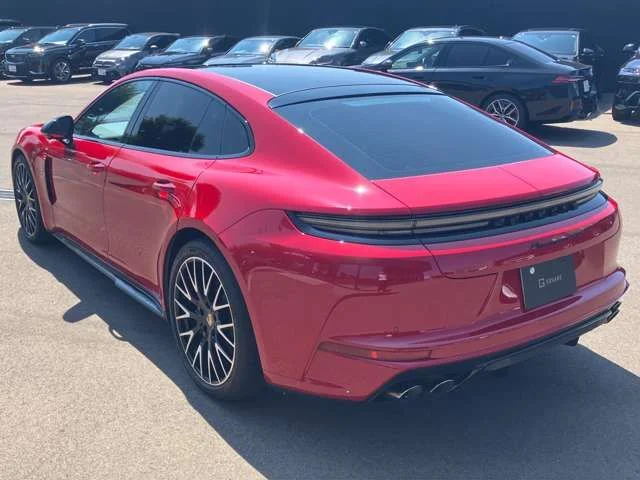 Porsche PORSCHE PANAMERA GTS photo 2