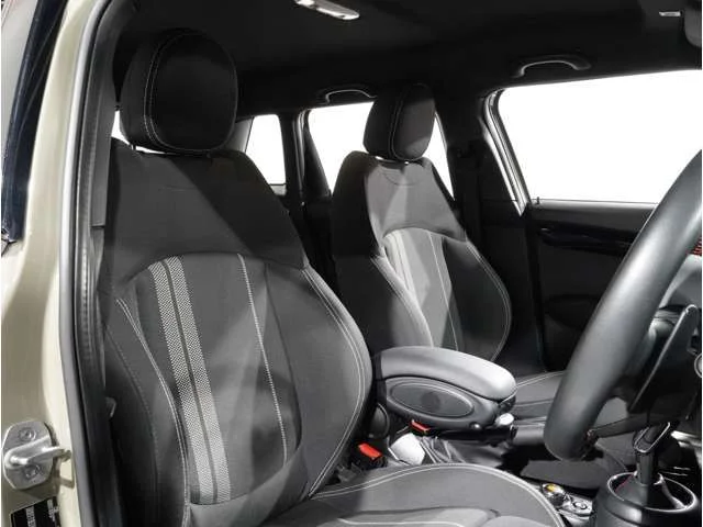 Bmw MINI COOPER S 5DOOR ベースグレード photo 4