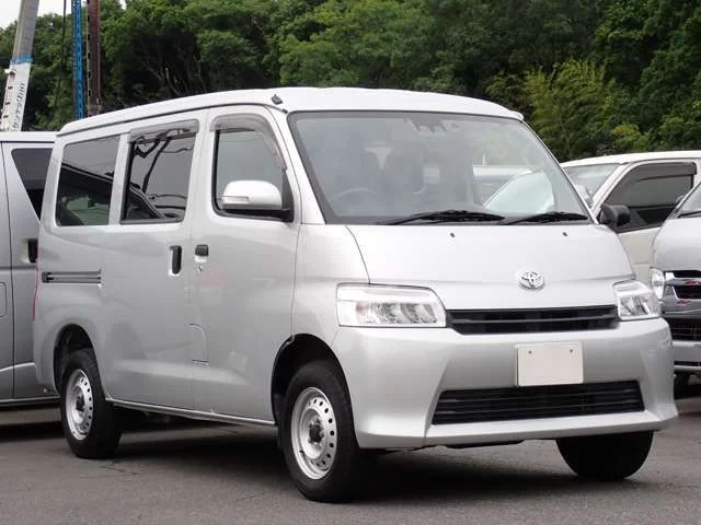 Toyota TOWNACE van 2WD GL　スマートアシスト　2／5人乗り photo 3
