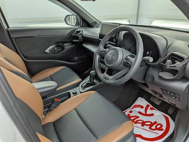 Toyota YARIS CROSS HYBRID Z　アドベンチャー photo 2