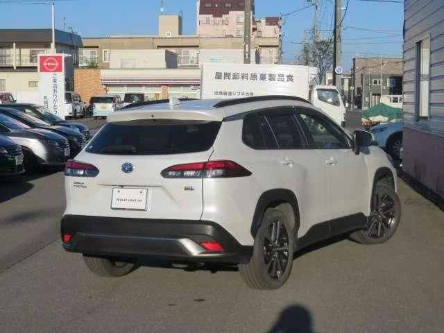 Toyota COROLLA CROSS HYBRID Z photo 2