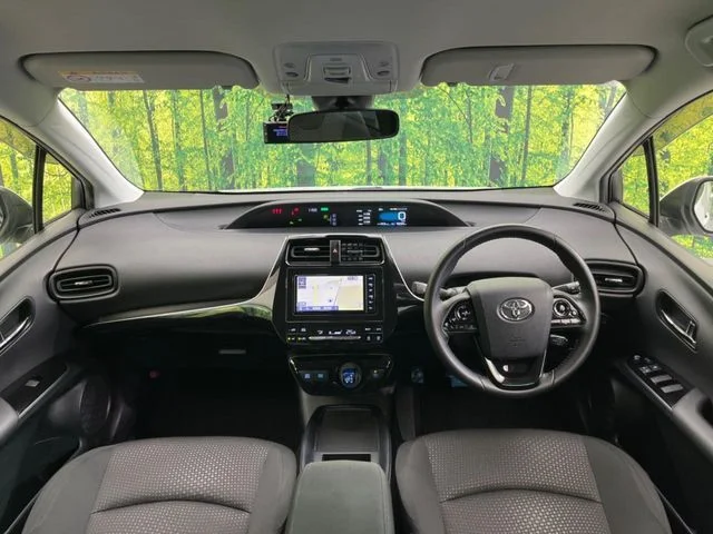 Toyota PRIUS S photo 2