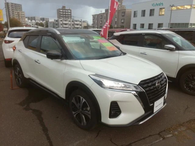 Nissan KICKS X　FOUR　ツートーンインテリアEd 2023