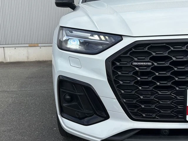 Audi AUDI Q5 SPORTBACK 40　TDI　クワトロ　Sライン photo 2