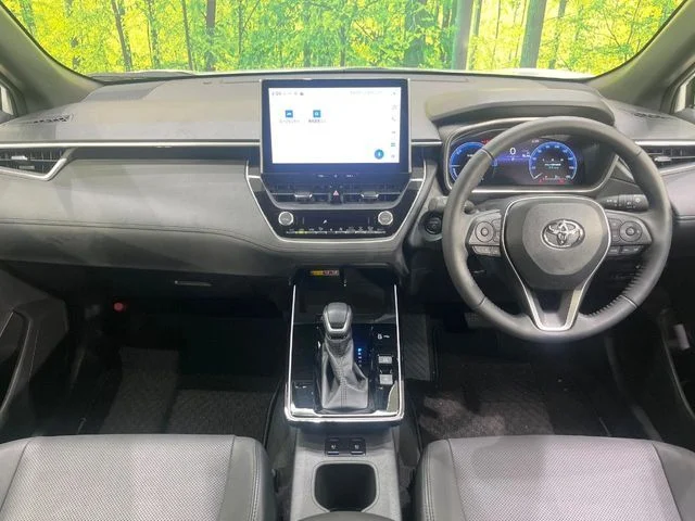 Toyota COROLLA CROSS HYBRID Z photo 2