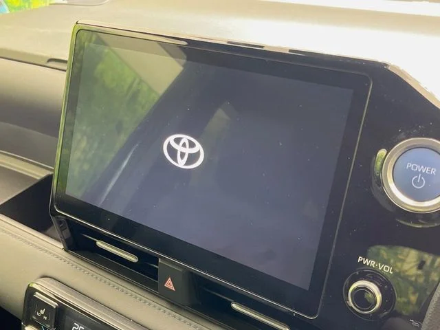 Toyota VOXY HYBRID ハイブリッド　S−Z photo 3