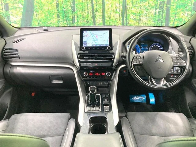 Mitsubishi ECLIPSE CROSS PHEV P photo 2