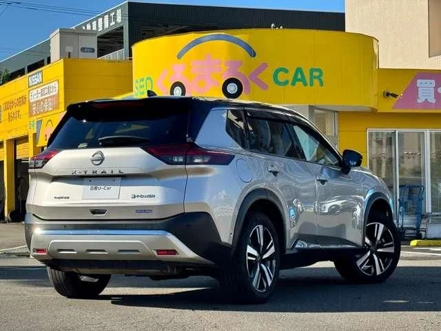 Nissan X-TRAIL HYBRID 4WD G　e−4ORCE photo 2
