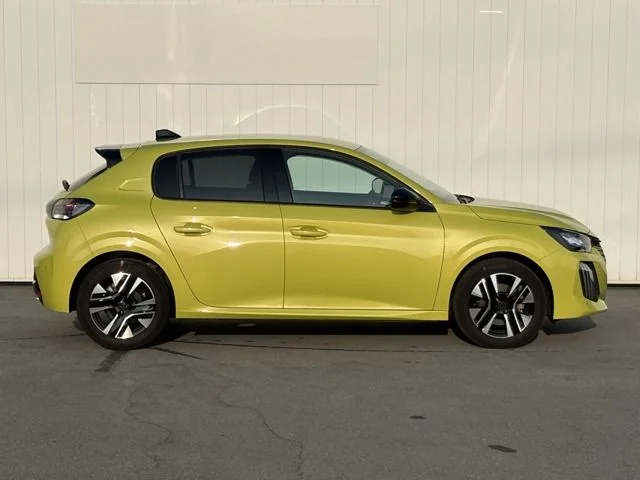 Peugeot PEUGEOT 208 アリュール photo 4
