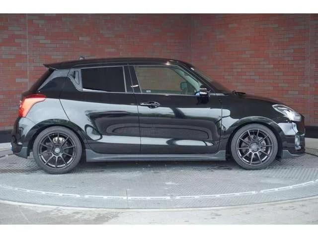Suzuki SWIFT スポーツ photo 2