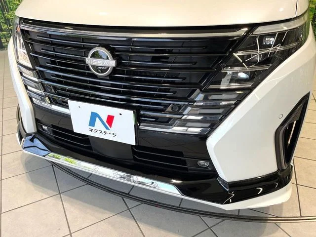 Nissan SERENA WG e−POWER　ハイウェイスター　V photo 4