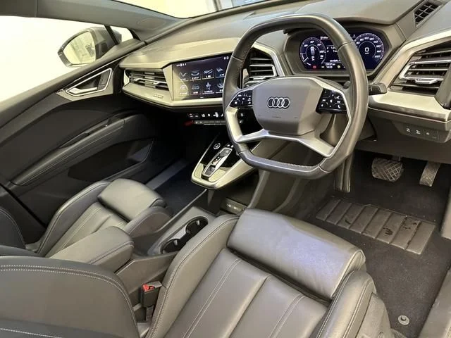 Audi AUDI Q4 e-tron 40　アドバンスド photo 2