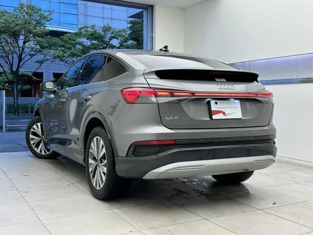 Audi AUDI Q4 e-tron 40　アドバンスド photo 3