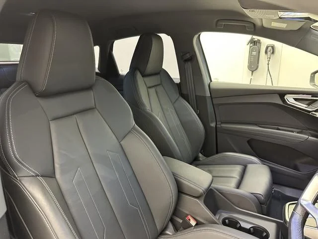 Audi AUDI Q4 e-tron 40　アドバンスド photo 4