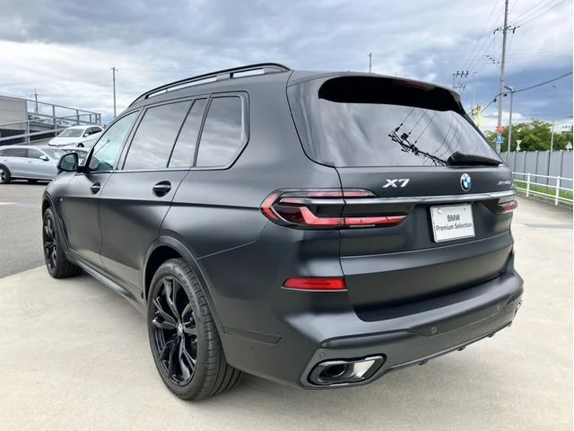 Bmw BMW X7 xDrive40d　ブラック−α photo 3